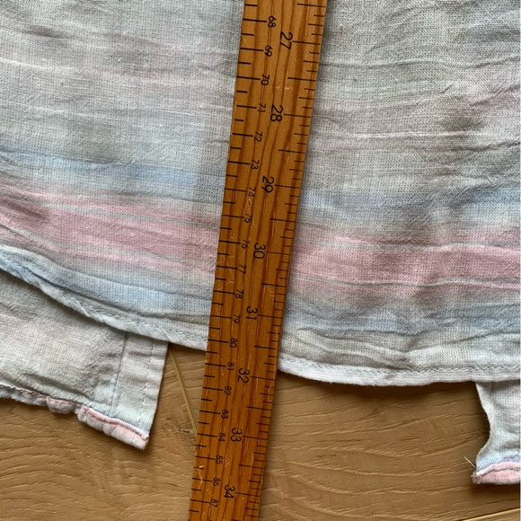 Men’s Cotton-Linen Button Down - Picture 10 of 11